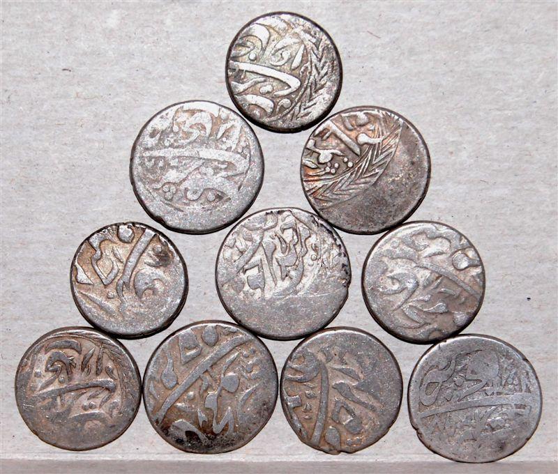 Золотые монеты средней азии. Кичи мухаммед монеты. Сефевиды монеты. Медные монеты дирхемы. Монеты бухара серебро.