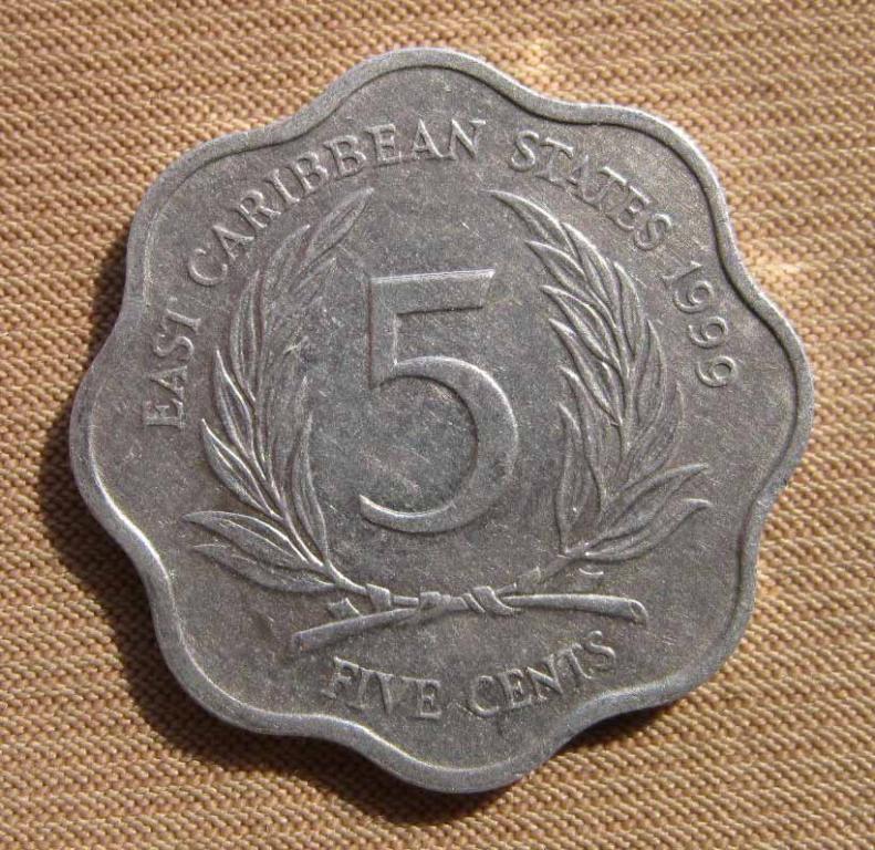 Восточные Карибские Штаты 5 центов 1999 года.