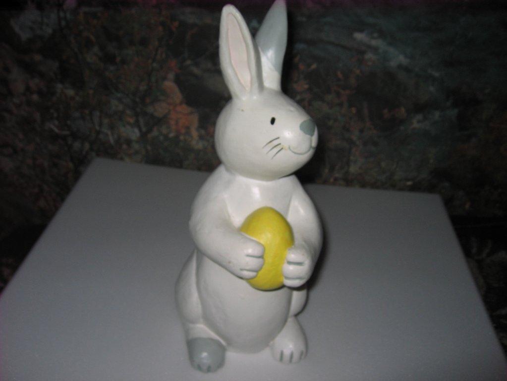 ЗАЯЦ не с морковкой С Яйцом сувенир 30см