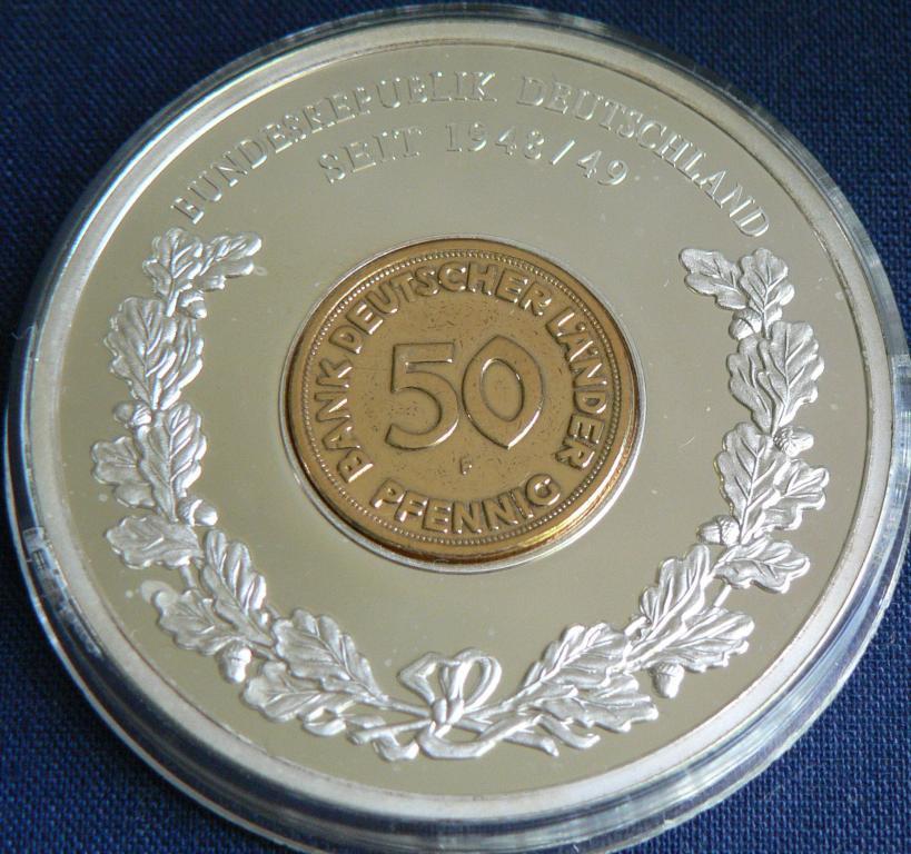 ГЕРМАНИЯ 2001 серия 50 немец пфеннигов ПОЗОЛОТА
