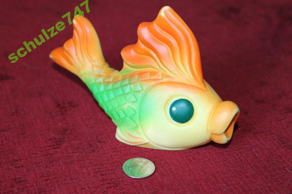 ИГРУШКА ЗОЛОТАЯ РЫБКА СССР 80 -е гг РЕЗИНА