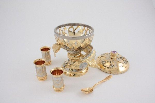 Икорница БЕЛУГА и Три Стопки 002