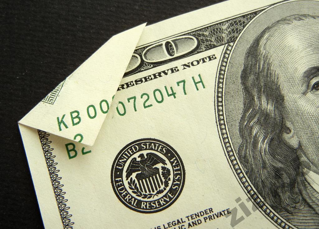 фальшивые купюры 100 долларов. настоящие 100 долларов. 100 долларов. фальшивые 100 долларов. фальшивые деньги 100 долларов.