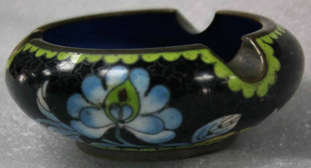 Пепельница клуазоне, эмаль 1950-е г. Китай.
