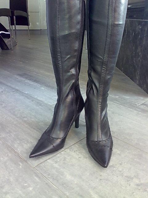 Черные сапоги Enzo Angiolini  р 40-41