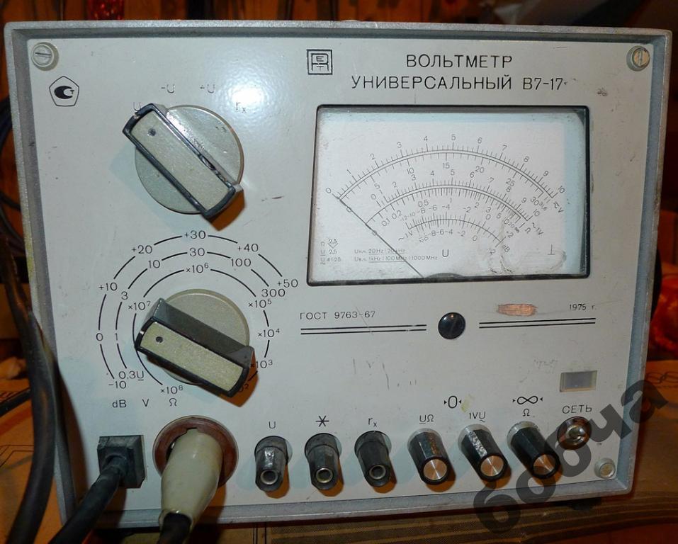 В7-17,до 1000 МГц,Вольтметр рабочий.