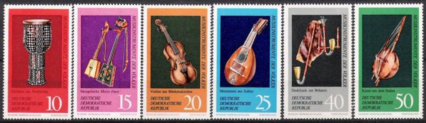 ГДР 1971 1708/13 ** музыкальные инструменты