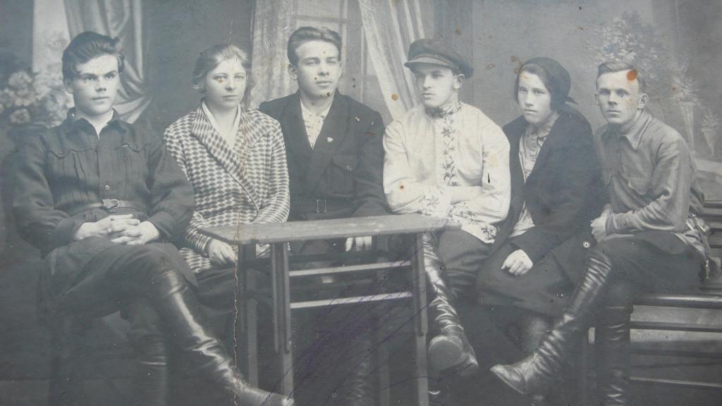 12 Декабря 1928 года. Комитет ВЛКСМ ЗИЛА. 1928 Год фото. Уездный комитет. 12 Декабря 1928 года. Комитет ВЛКСМ ЗИЛА. 1928 Год фото.