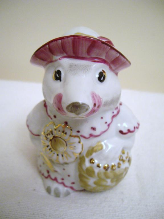 Мышка Внучка  статуэтка фарфор Дулево новая