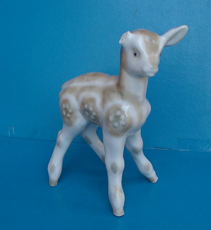 Фигурка ОЛЕНЁНОК фарфор Дулёво дефекты