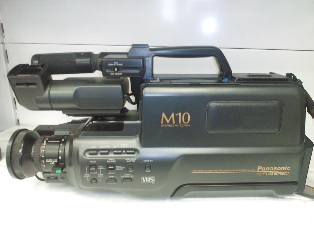 Видеокамера Panasonic M10 VHS HiFi в чемодане — покупайте на Auction