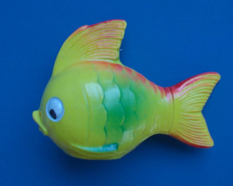 Игрушка РЫБКА рыба целлулоид СССР №1