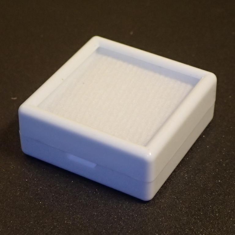 Коробка для вставок демонстрационная 40х40х16мм (Gembox) (арт. p002)