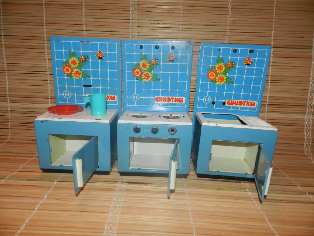 Кукольный КУХОННЫЙ ГАРНИТУР "АНЮТКА". Мебель - 3 Предмета. (МЕТАЛЛ) Игрушки СССР 1970-80гг