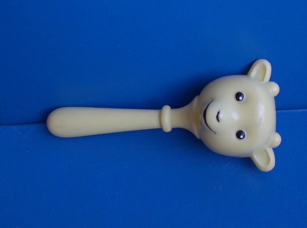 Игрушка ПОГРЕМУШКА КОЗЛЁНОК козлик колкий пластик СССР