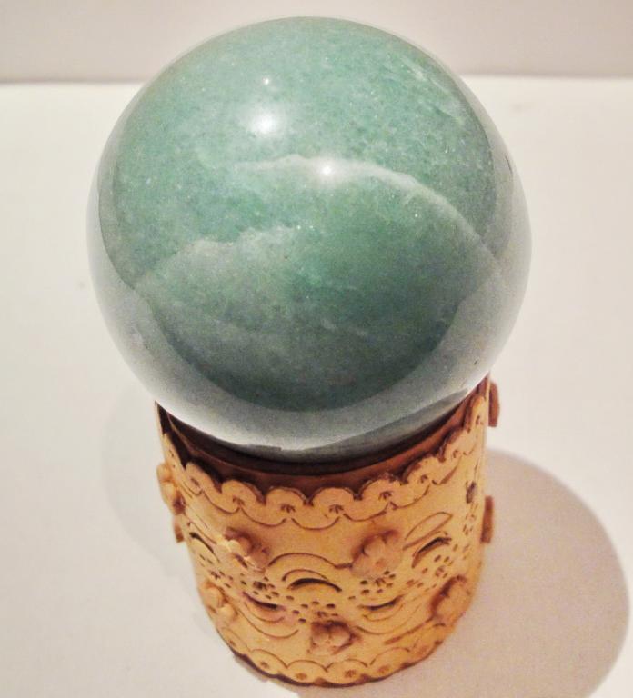 Шар из камня,зеленый авантюрин