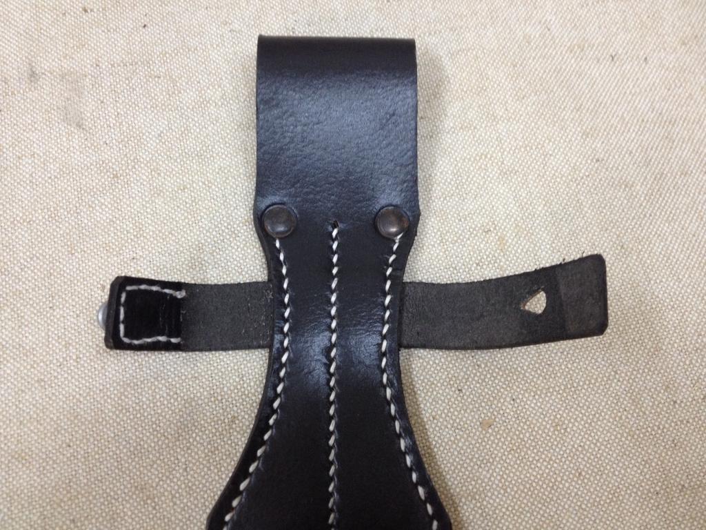 Подвес для штык ножа. Подвес для кинжала. Тренчик для штык ножа ак 74. Ремешок для штык ножа ак 74. Подвес на штык-нож чешский 1924.