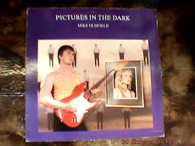 Mike Oldfield pictures in the dark single 12 