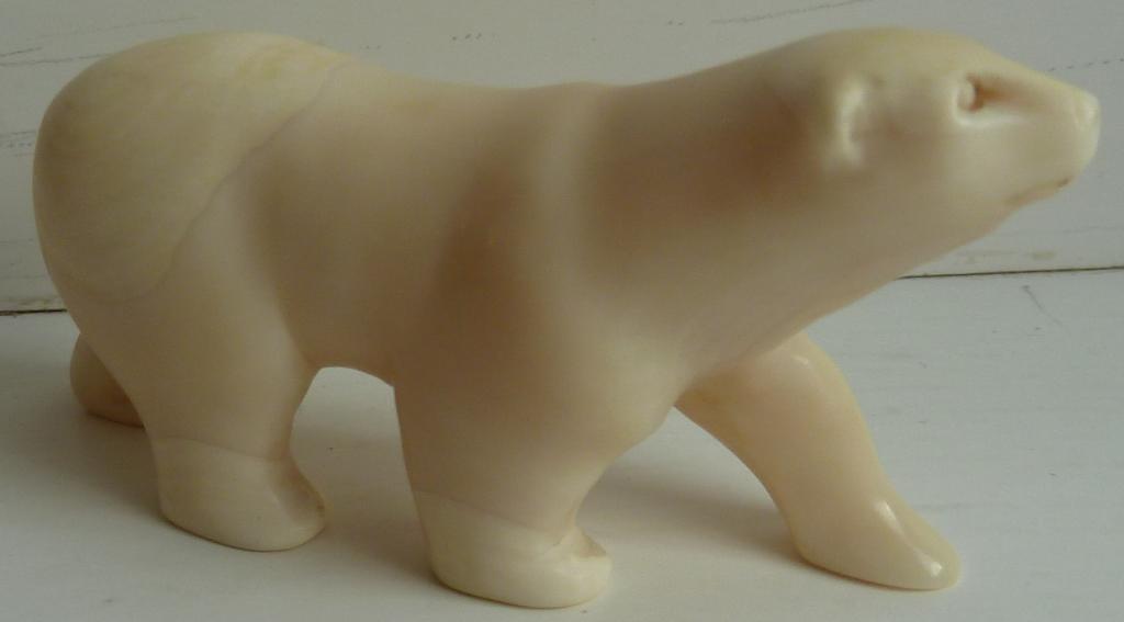 КОСТЬ СКУЛЬПТУРА  БЕЛЫЙ МЕДВЕДЬ ! БИВЕНЬ МАМОНТА! ЭКСКЛЮЗИВ !