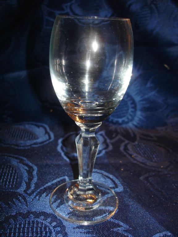 Старинная рюмка для мадеры ,Мальцов.Россия,н.20в.