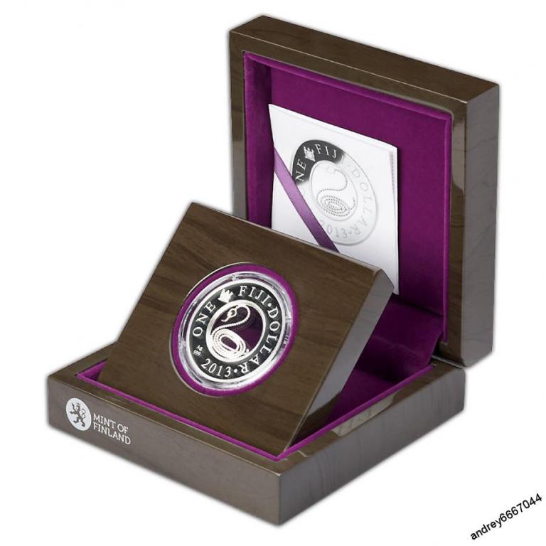 Серебряная монета  Филигранная Змея тираж 4000 штук