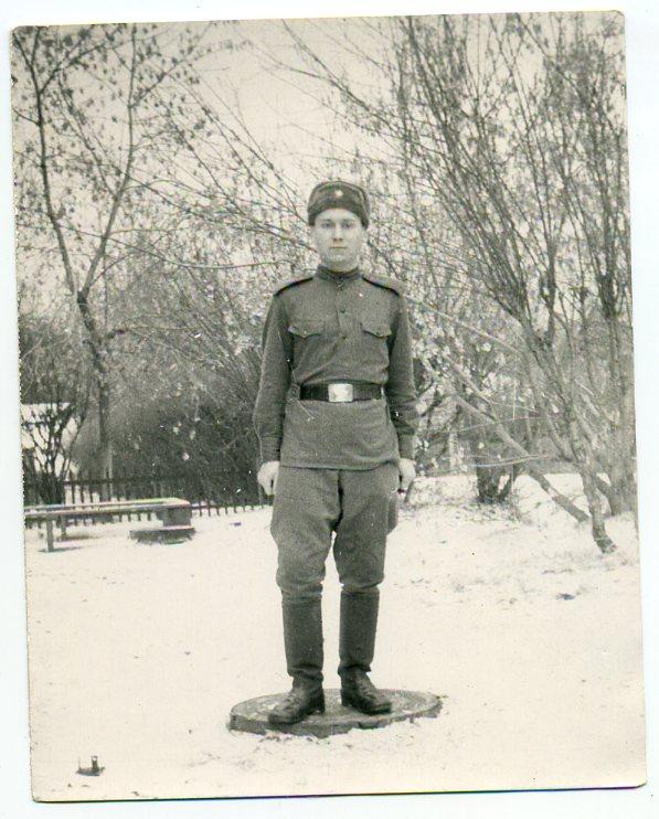 Советская Армия Солдат форма гимнастерка 12 х 9 см 1961 год