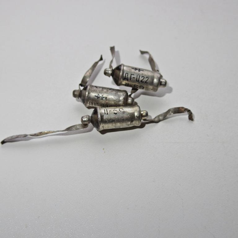 Диод ДГЦ-22, б/у, тестером прозваниваются.