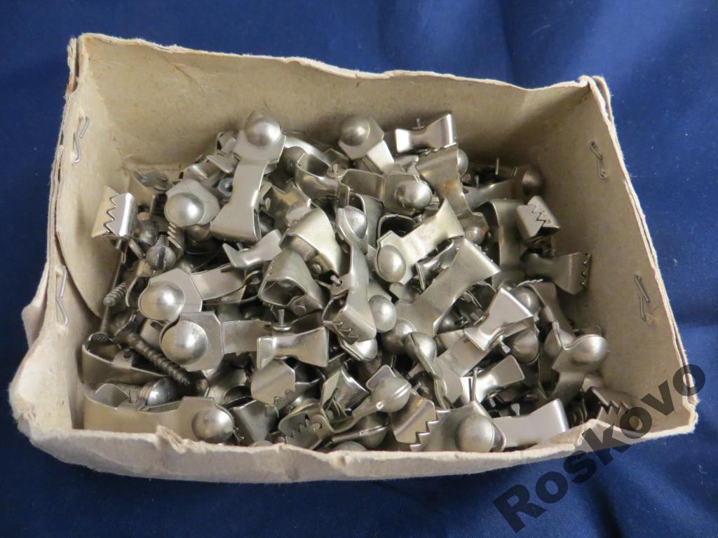 КАРНИЗ часть держатели,зажимы 100шт СССР 