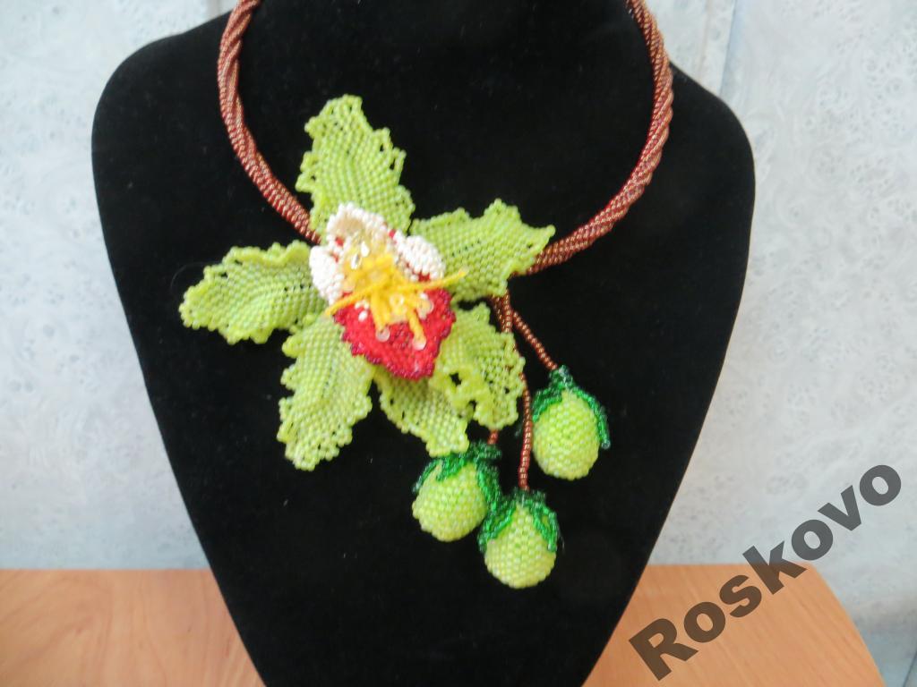 колье "ЛИЛИЯ" ручная работа бисер