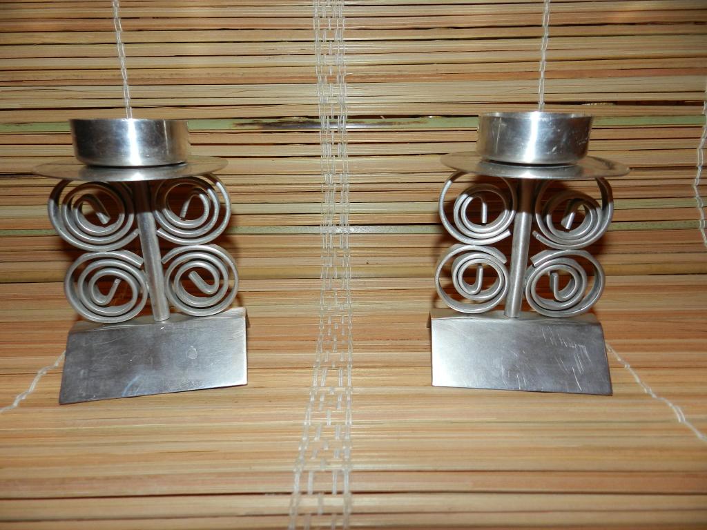 ПОДСВЕЧНИКИ-СПИРАЛЬНЫЕ Мельхиоровые-Посеребренные. 2 шт. СССР 1970гг