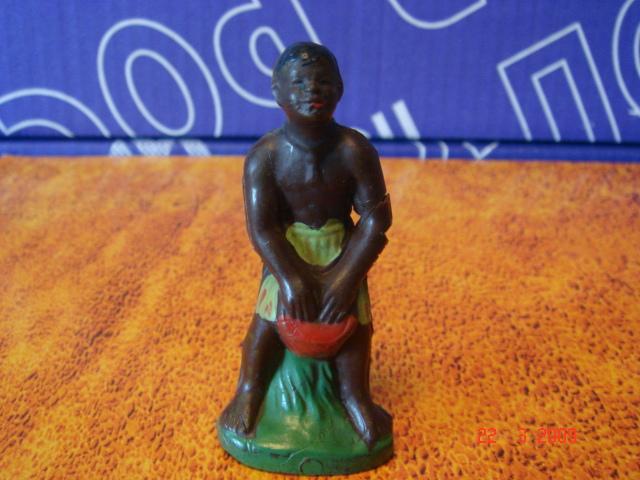 ЗУЛУС  с  ДЕФЕКТОМ  солдатик времён СССР и ГДР 