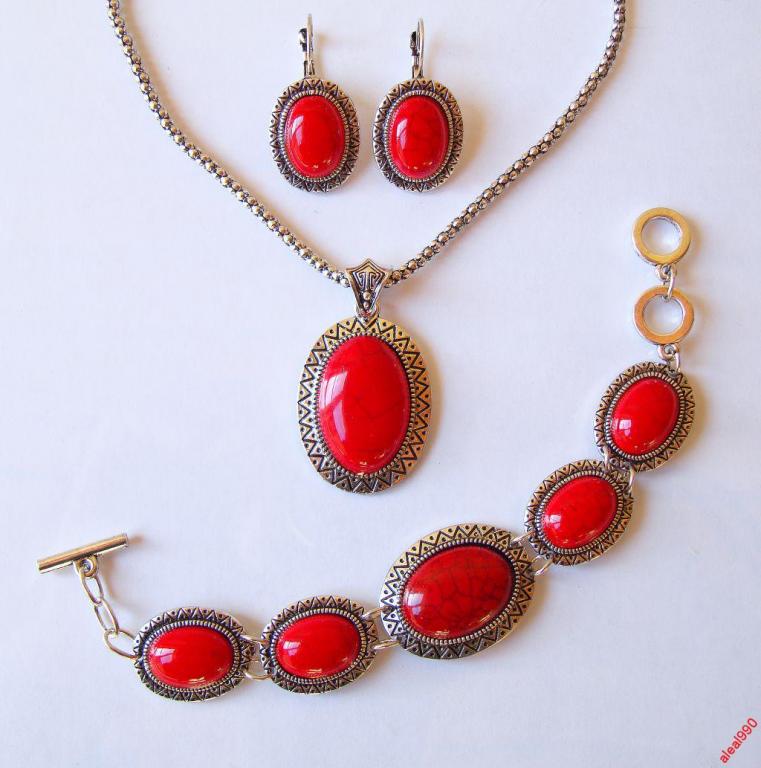 Набор  КОРАЛЛ (подвеска,браслет,серьги)