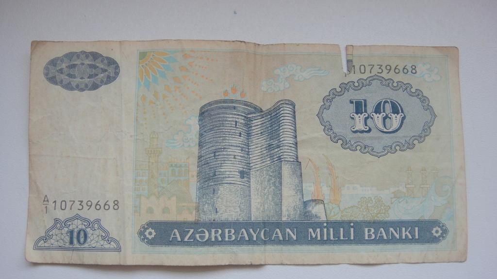 100 манат в рублях сегодня азербайджане. 10 Manat. Azerbaijan manat Mock up.