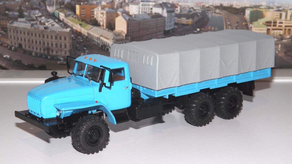 урал 377 автоистория. масштабные модели урал 4320 - 0911. ацжр зил-130. сборная модель автокран ак-75в. 157 зил голубая кабина.