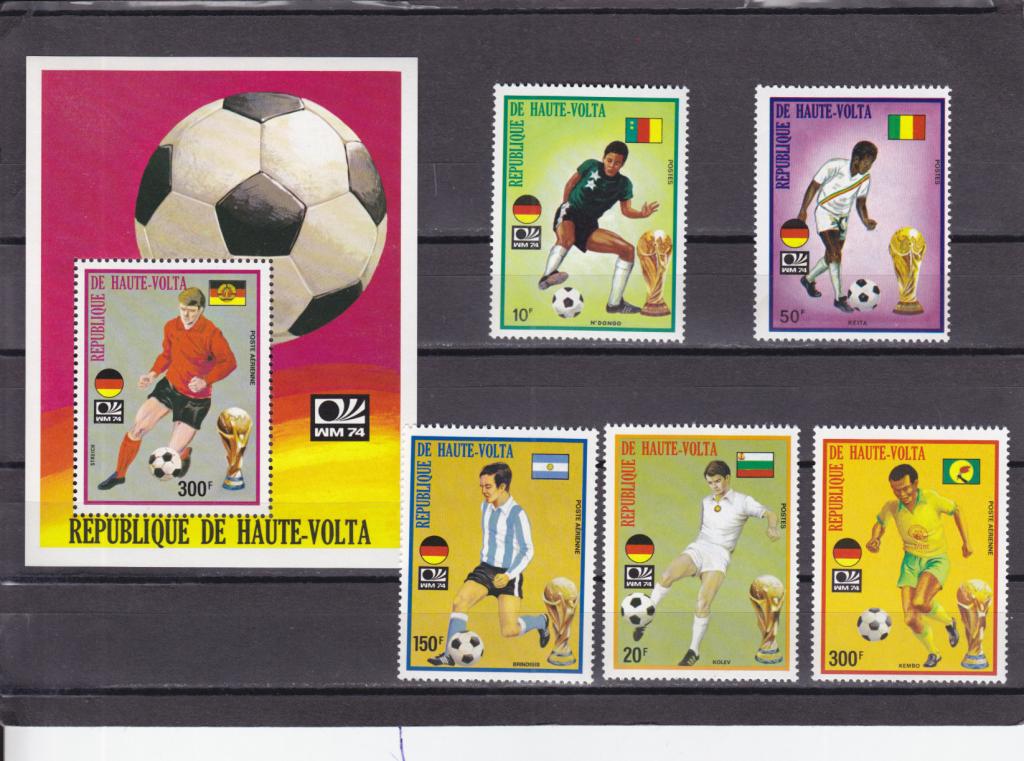 HAUTE VOLTA   Спорт Футбол  74  Блок + Серия  1974   Сост**