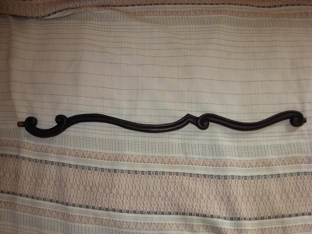 Стойка старинная резная изящная на мебель балясина 