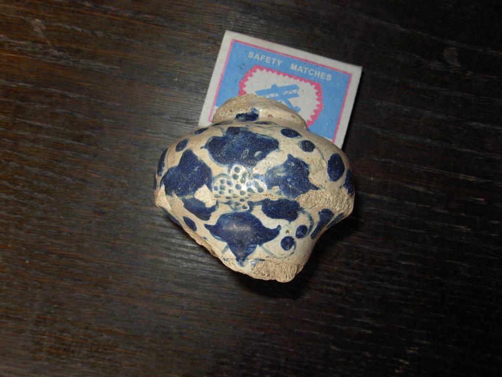 Изразец старинный стойка колонка 18в на печь 