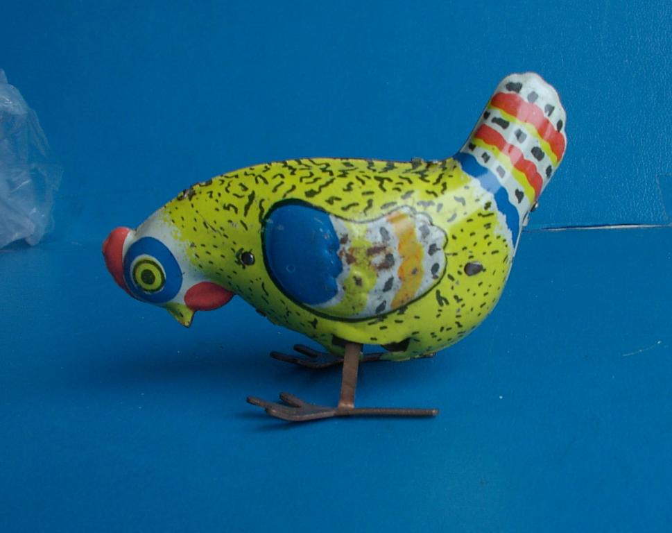 Игрушка  заводная КУРИЦА курочка жесть  СССР