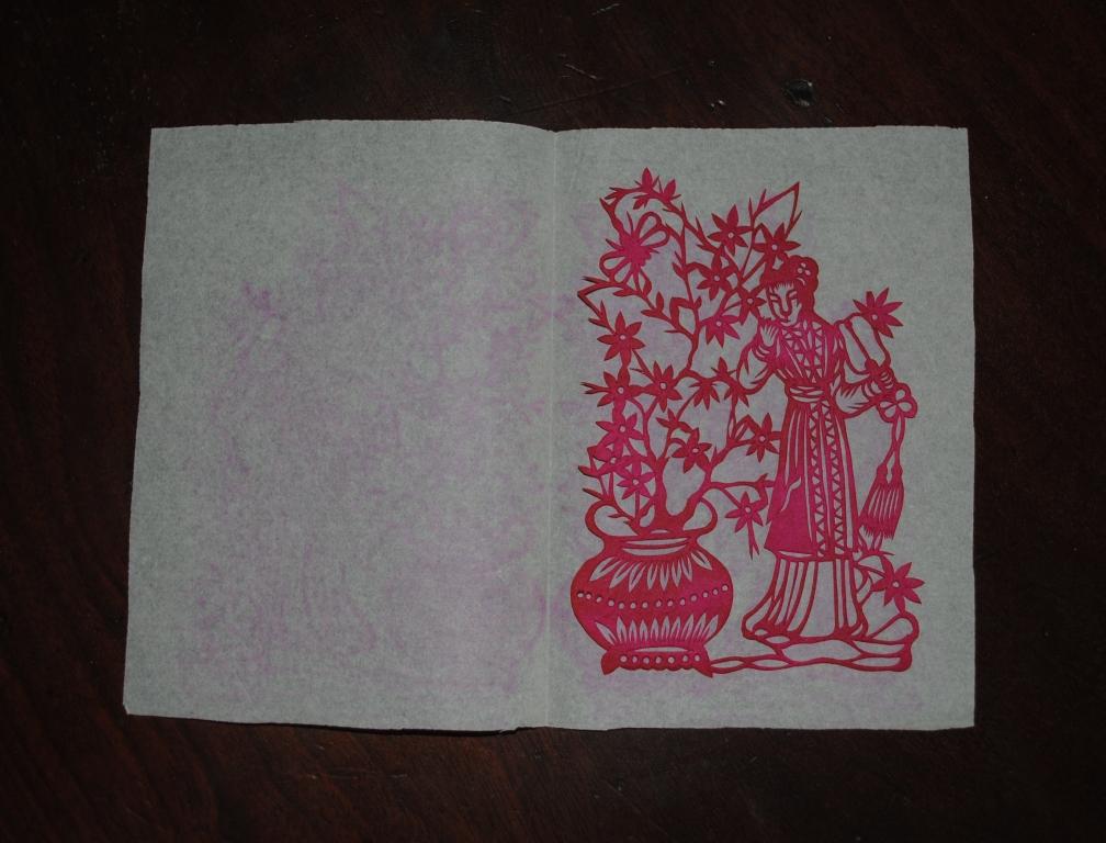 Необычные рисунки красками для начинающих. Красивые арты на бумаге. Красные рисуночки ручкой. Рисунки на красной бумаге. Красные арты для эстетики.