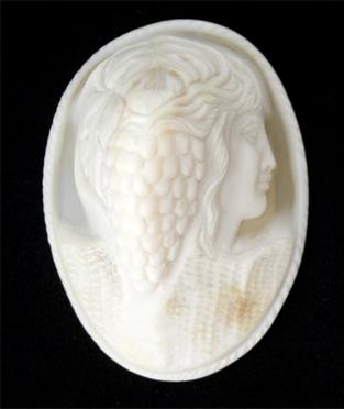 Камея девушка, ракушка, ручная работа, резьба, 6,5х4,9 см