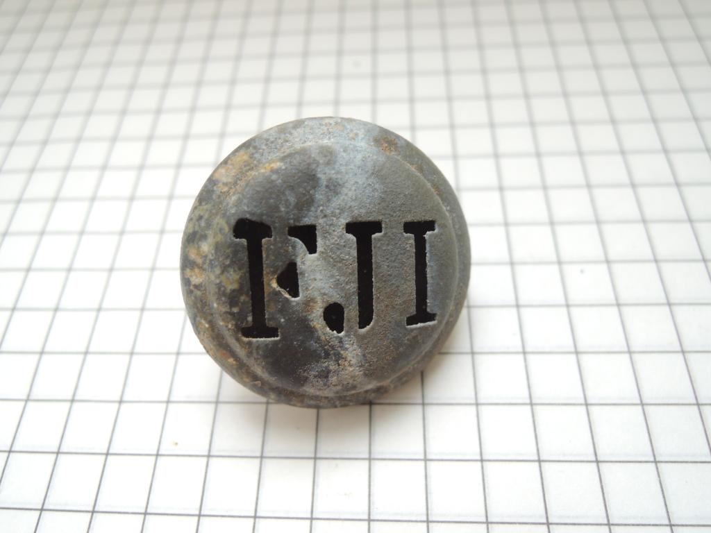 пуговица буква н. пуговица буква н. пуговица с буквой д. Fji австро венгрии. пробивные пуговицы для джинс.