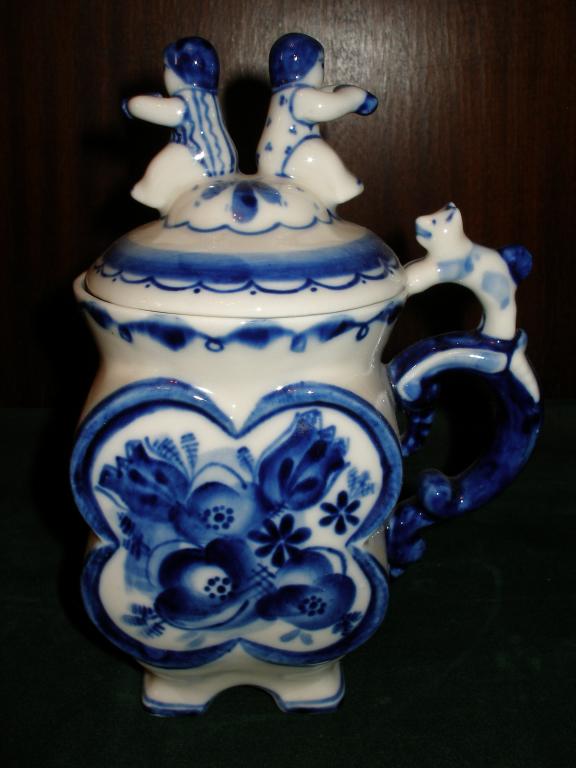 Кружка "Купальщицы".Автор Л.П.Азарова. Завод Гжель.