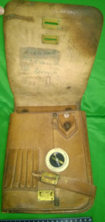 Планшет общевойскового офицера. Кожа. Образца 1950 годов с компасом.