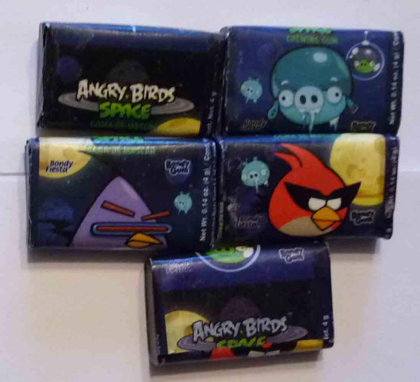 ЖВАЧКА  1 шт ANGRY BIRDS