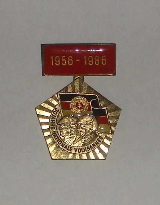 Знак 30 лет Национальной Народной Армии ГДР 1986 год Большой (тяж.)