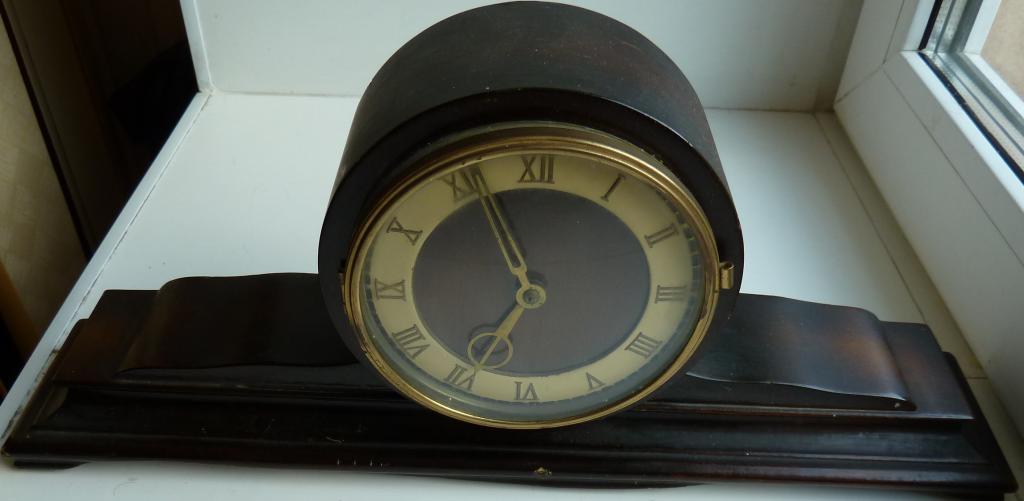 ЧАСЫ МОЛНИЯ   НАСТОЛЬНЫЕ  ВИНТАЖ ! Высота 18 см, длина 43 см