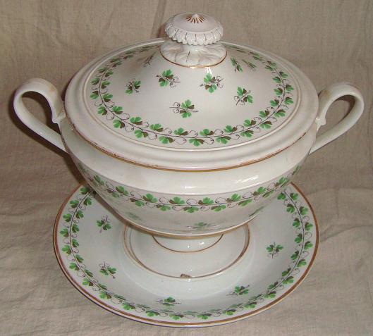 Супница; фарфор, мануфактура Гарднера, 1810-20 гг