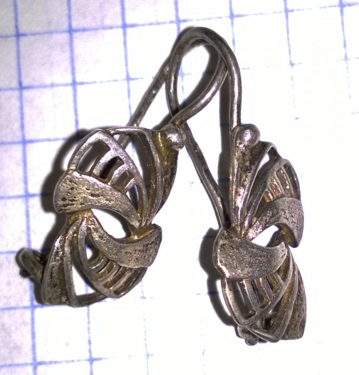 Серьги разные. Старинные. Серебро. 84 проба.