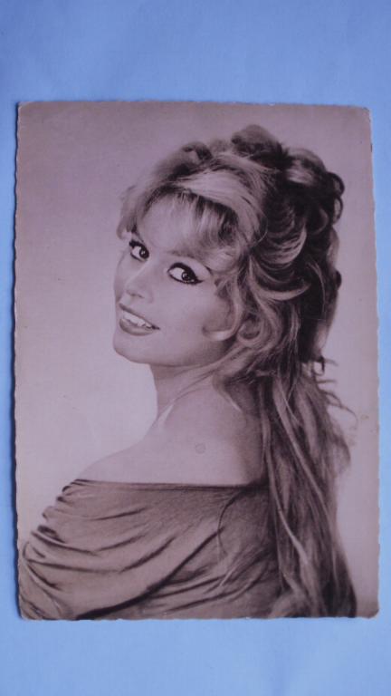 Открытка Бриджит Бардо. Болгария, 1960-е гг.