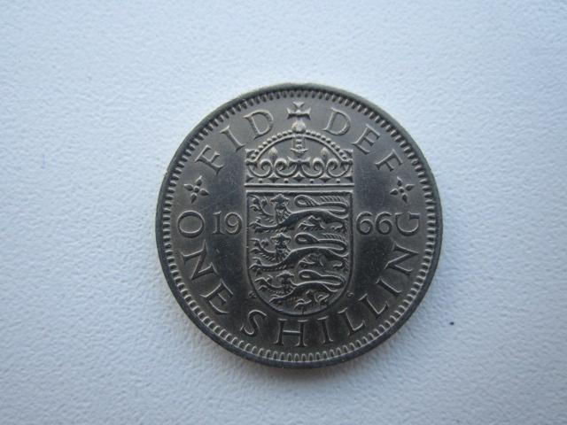 1 шиллинг 1966 год,Англия(ГЛАДКИЙ гурт,ОШИБКА!)
